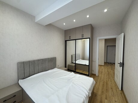 3-room apartment for rent, 110 m², 20 Yanvar: 1 250 ₼/mo 5
