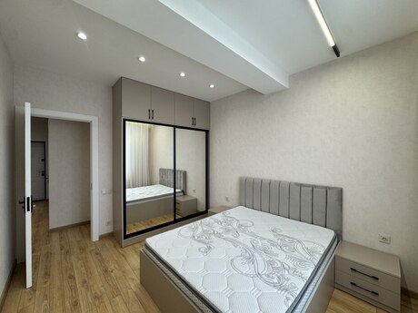 3-room apartment for rent, 110 m², 20 Yanvar: 1 250 ₼/mo 3