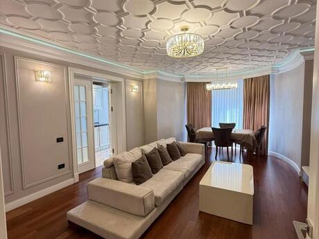 Elan №6238029 - Bakı, 8 Noyabr m., 4 otaqlı, 135 m², 3/18 mərtəbə