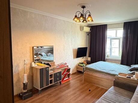 Əhmədlidə 2 otaqlı köhnə tikili mənzil satılır, 65 m², 170 000 AZN, şəkil 3 / 8