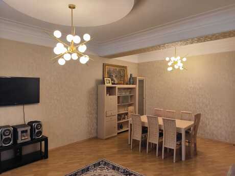 Elan №6238234 - Bakı, Nəsimi r., 3 otaqlı, 150 m², 7/18 mərtəbə
