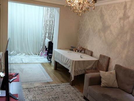 Elan №6238248 - Bakı, Yasamal r., 2 otaqlı, 75 m², 3/5 mərtəbə