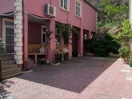 Elan №6238295 - Bakı, Bakıxanov q., 8 otaqlı, 238 m²