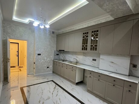 3 otaqlı mənzil, 106 m², 28 May: 350 000 ₼ 2