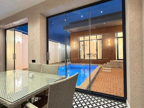 4 otaqlı həyət evi/bağ evi - Mərdəkan q. - 200 m²