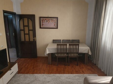 2 otaqlı mənzil, 65 m², 8-ci mikrorayon: 185 000 ₼ 2