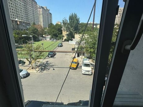 Elan №6238544 - Bakı, Elmlər Akademiyası m., 3 otaqlı, 110 m², 3/5 mərtəbə