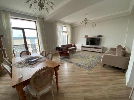 Elan №6238620 - Bakı, Şah İsmayıl Xətai m., 3 otaqlı, 140 m², 6/7 mərtəbə