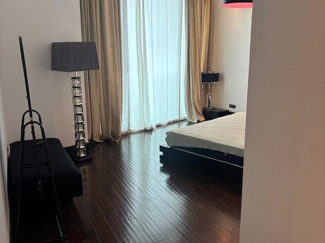 Kirayə 5 otaqlı mənzil, 200 m², İçəri Şəhər: 3 400 ₼/ay 5