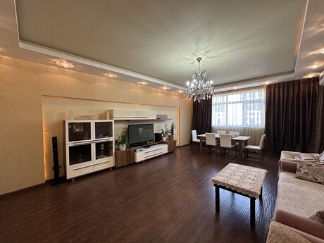 Elan №6238746 - Bakı, Nizami m., 4 otaqlı, 178 m², 12/16 mərtəbə