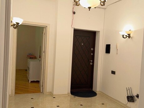 2 otaqlı yeni tikili - Şah İsmayıl Xətai m. - 110 m²