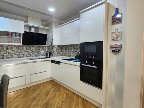 Kirayə 3 otaqlı mənzil, 125 m², Port Baku Residence: 2 700 ₼/ay 5