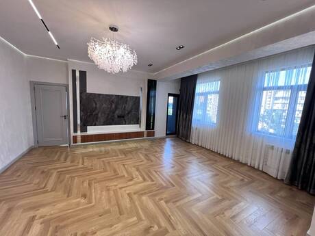 4-комнатная квартира, 115 м², Neftçilər: 354 999 ₼ 5