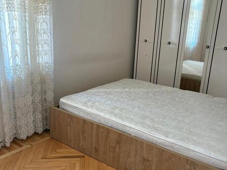 Elan №6239353 - Bakı, Elmlər Akademiyası m., 2 otaqlı, 50 m², 5/5 mərtəbə