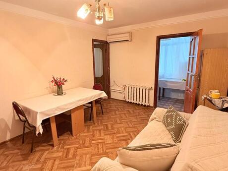 Объявление №6239402 - Баку, м. Элмляр Академиясы, 2-комн., 40 м², 4/5 этаж