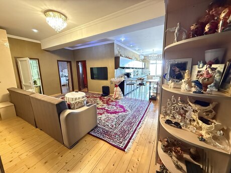 Elan №6239422 - Bakı, Xalqlar Dostluğu m., 3 otaqlı, 115 m², 11/17 mərtəbə