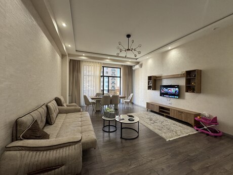 2 otaqlı mənzil, 91 m², 28 Park Residence: 320 000 ₼ 2