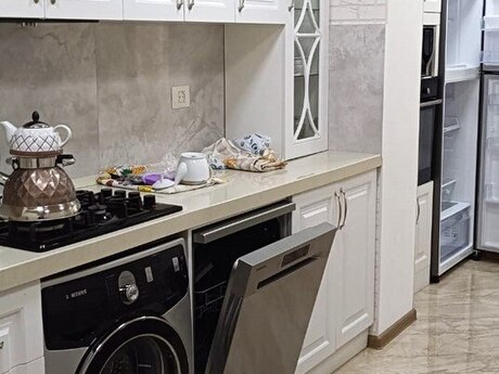 Elan №6239776 - Bakı, Neftçilər m., 3 otaqlı, 82 m², 4/5 mərtəbə