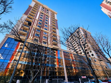 2 otaqlı mənzil, 72 m², 28 May: 216 000 ₼ 2
