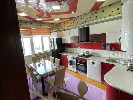 Elan №6239890 - Bakı, Neftçilər m., 2 otaqlı, 90 m², 12/14 mərtəbə