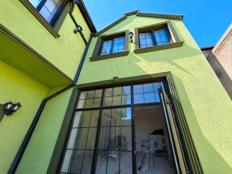 5 otaqlı həyət evi, 220 m², Badamdar: 395 000 ₼ 2