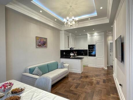 Elan №6239966 - Bakı, Elmlər Akademiyası m., 2 otaqlı, 56 m², 15/19 mərtəbə