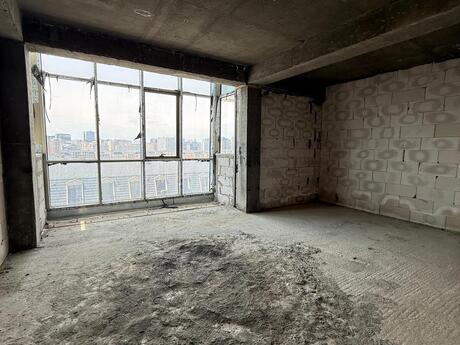 4 otaqlı yeni tikili - Ağ şəhər q. - 225 m²