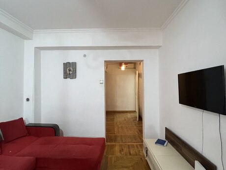 1 otaqlı köhnə tikili - 28 May m. - 50 m²