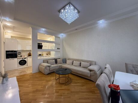 3 otaqlı yeni tikili - İnşaatçılar m. - 80 m²