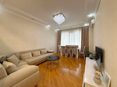 3 otaqlı yeni tikili - İnşaatçılar m. - 80 m²