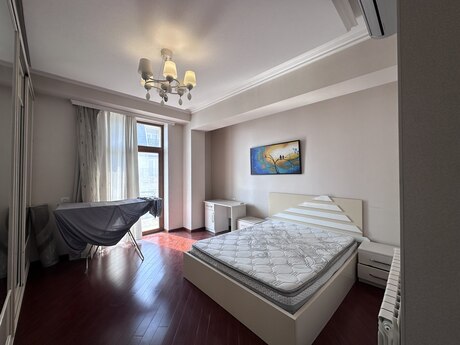 Аренда: 4-комнатная квартира, 145 м², Ağ şəhər: 1 700 ₼/мес 4