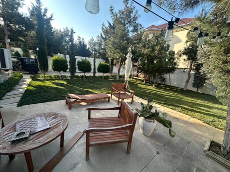 6 otaqlı həyət evi/bağ evi - Şağan q. - 375 m²