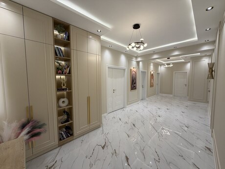 Elan №6240375 - Bakı, İnşaatçılar m., 3 otaqlı, 135 m², 8/12 mərtəbə