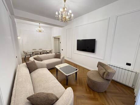 Kirayə 2 otaqlı mənzil, 92 m², 28 May: 2 000 ₼/ay 4