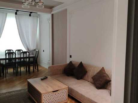 Elan №6240455 - Bakı, Nəsimi r., 3 otaqlı, 130 m², 14/15 mərtəbə