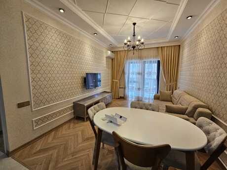Elan №6240537 - Bakı, 28 May m., 2 otaqlı, 56 m², 2/14 mərtəbə
