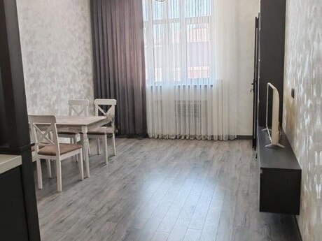 Elan №6240503 - Bakı, Bakmil m., 3 otaqlı, 70 m², 15/15 mərtəbə