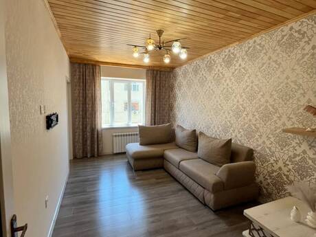 Elan №6240630 - Bakı, Qaraçuxur q., 3 otaqlı, 72 m², 4/4 mərtəbə