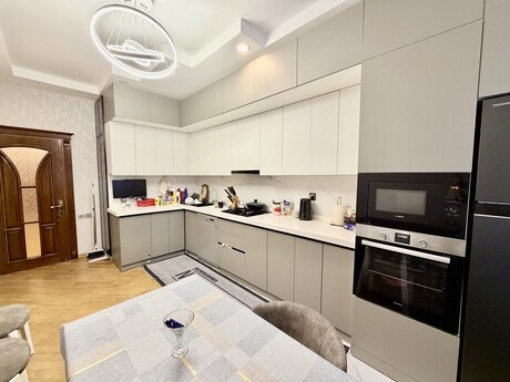 4-комнатная квартира, 155 м², Nizami: 535 000 ₼ 5