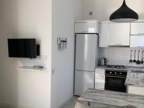 Elan №6240871 - Bakı, Səbail r., 2 otaqlı, 50 m², 4/5 mərtəbə