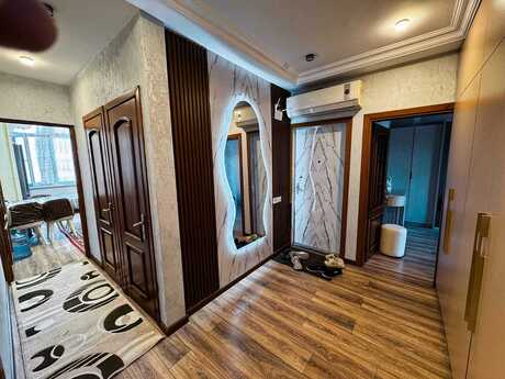 Elan №6240977 - Bakı, 8-ci mikrorayon q., 4 otaqlı, 110 m², 7/9 mərtəbə