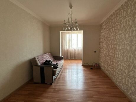 2 otaqlı köhnə tikili - İnşaatçılar m. - 65 m²