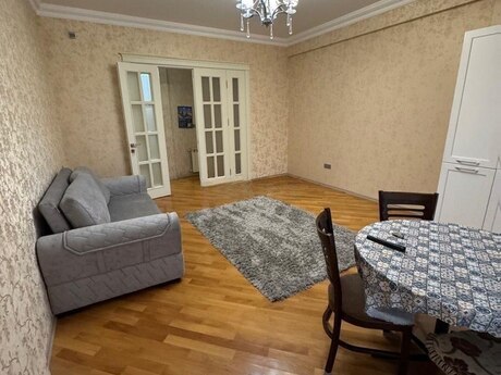 Elan №6241062 - Bakı, 8-ci mikrorayon q., 2 otaqlı, 82 m², 3/17 mərtəbə