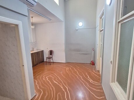2 otaqlı mənzil, 38 m², 28 May: 124 999 ₼ 2