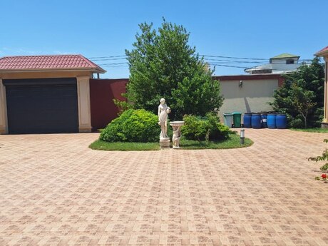 5 otaqlı həyət evi/bağ evi - Mərdəkan q. - 400 m²