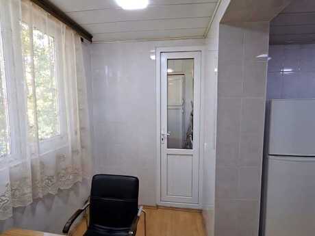 3 otaqlı köhnə tikili - Əhmədli m. - 80 m²