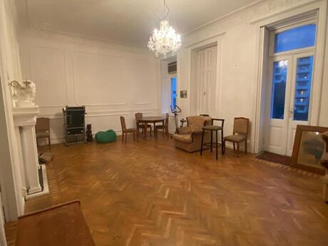 Elan №6241358 - Bakı, Sahil m., 3 otaqlı, 90 m², 3/3 mərtəbə