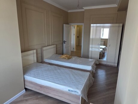 Elan №6241384 - Bakı, İnşaatçılar m., 3 otaqlı, 150 m², 13/14 mərtəbə