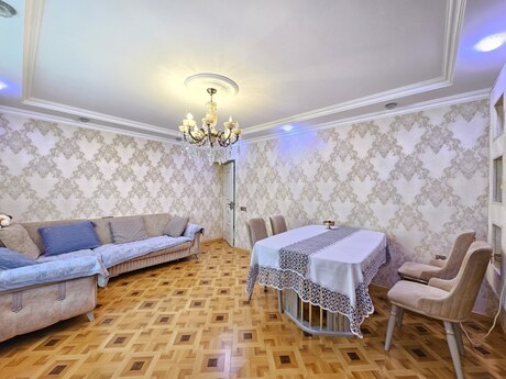 3-комнатная квартира, 85 м², 20 Yanvar: 210 000 ₼ 3