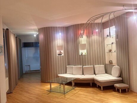 Elan №6241566 - Bakı, Gənclik m., 3 otaqlı, 118 m², 3/14 mərtəbə